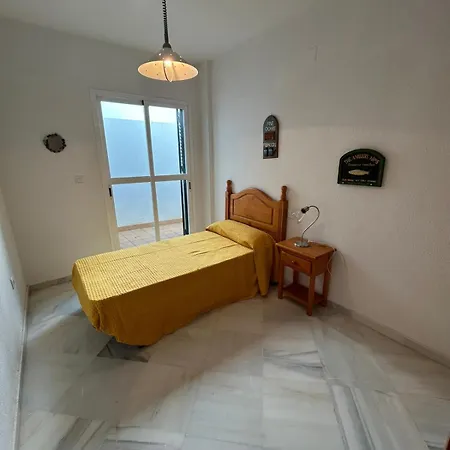 A Pie De Playa En Urbanizacion Con Piscina Apartment