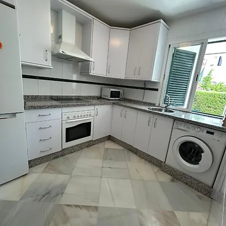 A Pie De Playa En Urbanizacion Con Piscina Apartment *